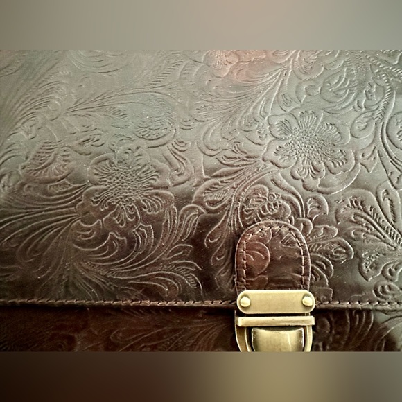 Dark brown tooled leather crossbody bag - Picture 3 of 8